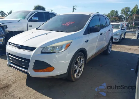 2015 Ford Escape S from USA, damaged, VIN 1FMCU0F7XFUA45594